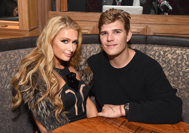 Paris Hilton nevét tetováltatta magára a pasija, de ha meglátod hogyan, elneveted magad