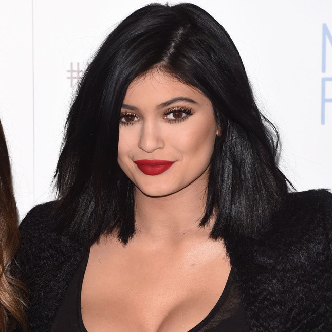 kylie jenner, kim kardashian, plasztikai sebész, átalakulás, átváltozás, közösségi média, simon ourian, bőrgyógyász