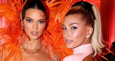 Hailey Bieber és Kendall Jenner alakja élőben is pont olyan mint a képeken