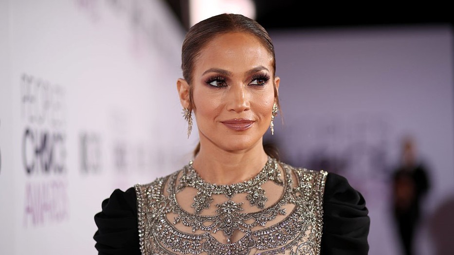 Jennifer Lopez meztelenruhás címlapfotói eszméletlenek