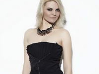 Árulkodó cipőtalpak - interjú Vágó Rékával