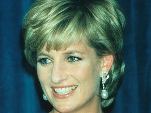 Így néztek volna ki az ikonikus szépségek felpumpált szájjal: ha a mai trendeket követték volna