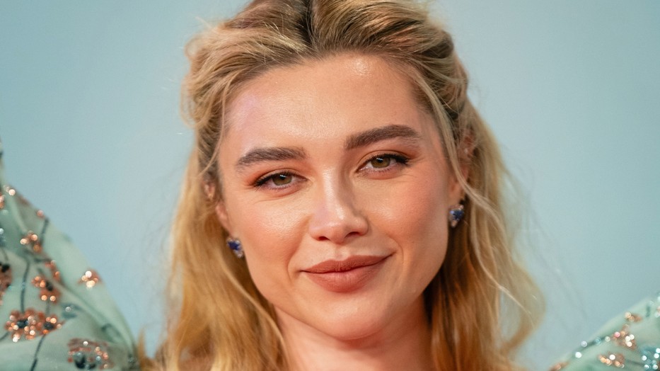 Akár egy földre szállt angyal, úgy festett Florence Pugh