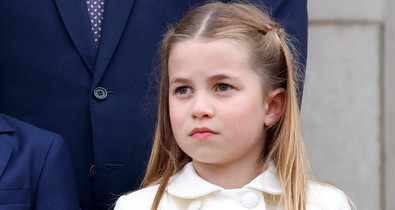 Sarolta hercegnő 8 éves lett, édes születésnapi portré készült róla