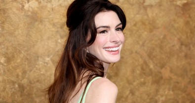 A sztárok divatbemutatót csináltak Az Ördög Pradát visel 2 premieréből, Anne Hathaway szettjén csak ámulunk