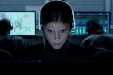 GLAMOURSZKÓP 2015. április