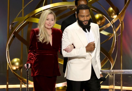 Christina Applegate és az emberi méltóság 4 nagyon erős fotón