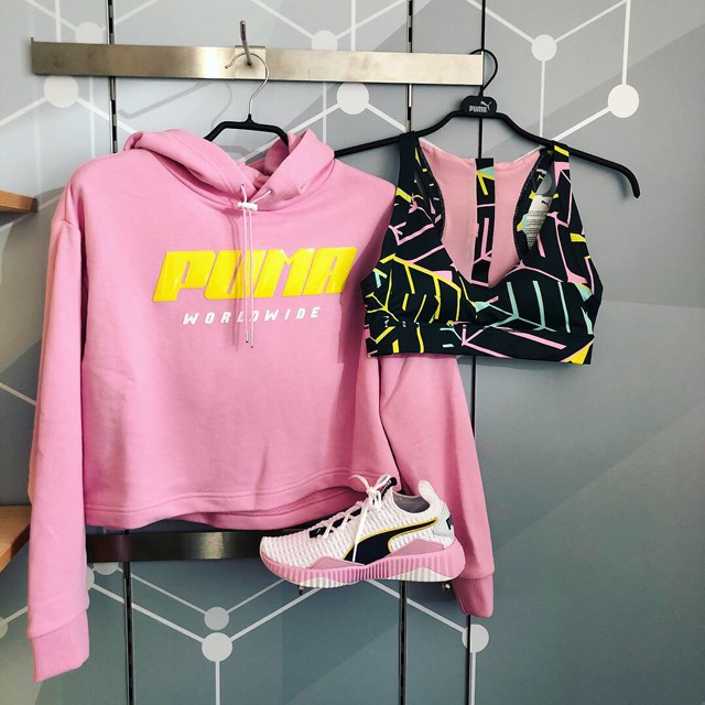 Kapucnis pulóver, sportmelltartó és edzőcipő PUMA 20990 Ft, 14990 Ft, 31990 Ft