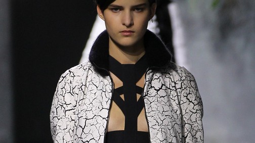 Kötözés és fehérnemű - A hám lesz a legnagyobb trend 2016-ban?