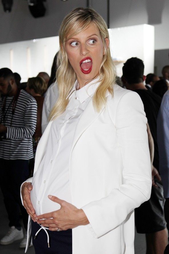 Hangszórót? Hogy hova?