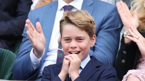 A szülinapos György hercegre alig ismertünk rá a friss fotóján, elképesztően hasonlít az apukájára