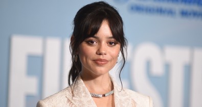 Mint egy tündér! Jenna Ortega Wednesday ellentétének öltözött az Emmy-gálán