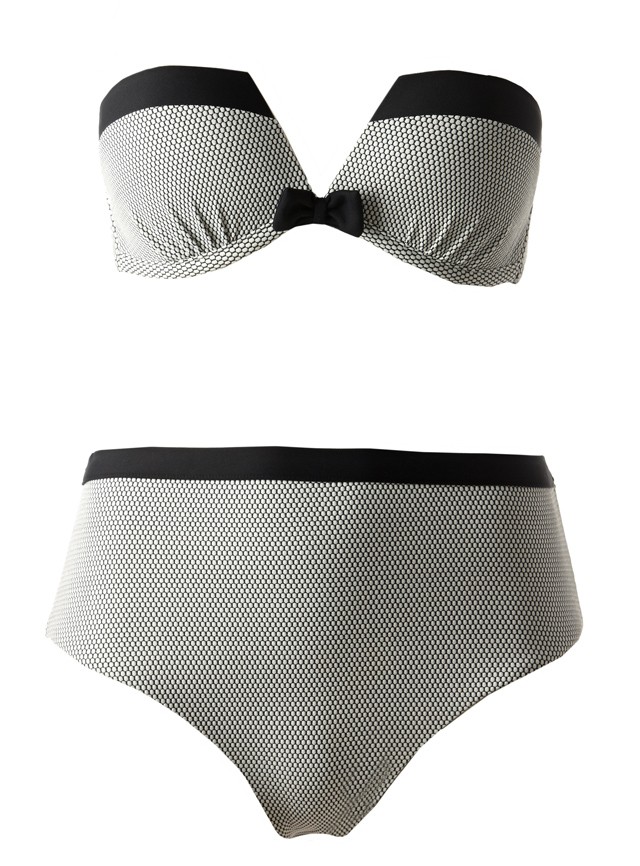 Bikinifelső és -alsó CALZEDONIA 13000 Ft, 7000 Ft. Ha nem lapos a hasad, akkor válogass az alakformáló, leszorító, magasan szabott bikinialsók között. Az már csak hab a tortán, ha a bikinifelső is ilyen mutatós.