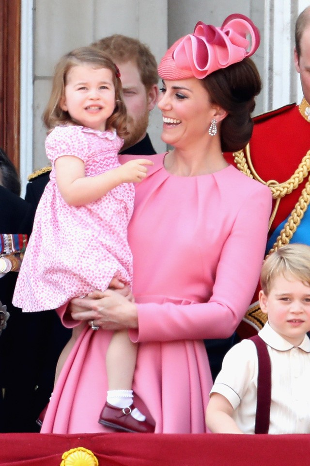 Olvadni fogsz! Íme Kate Middleton és Sarolta hercegnő 10 legédesebb pillanata