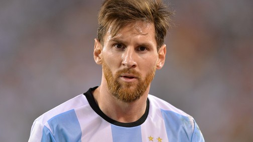 Frizura ilyen vitát még váltott ki! Ez az év szőkítése