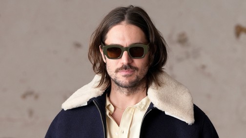 Nem fogod elhinni, kivel randizik az Emily Párizsban sármos séfje, Lucas Bravo!