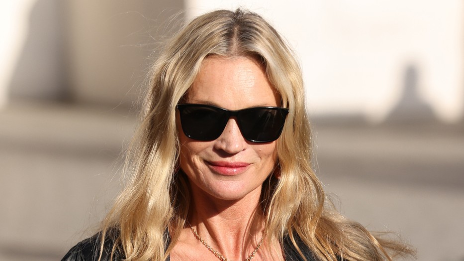 Kate Moss családjával Formenterán nyaral