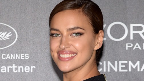 Hihetetlen! Négy hónappal a szülés után a topmodell EZT a fehérneműs fotót posztolta