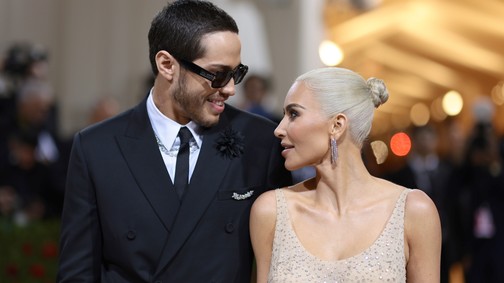 Pete Davidson lúzernek érezte magát híres barátnői miatt