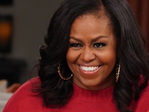 Ne keresd, mi megtaláltuk a legdilisebb újévi posztot: a volt amerikai elnök szerepel rajta