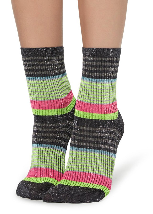 A zokni az új cipő - cseréld le a lyukas, elhasználódott darabokat