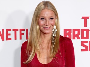 Gwyneth Paltrow és gyerekei pont olyanok, mintha hármasikrek lennének
