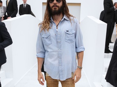 Jared Leto női nadrágban a Chanel bemutatón!