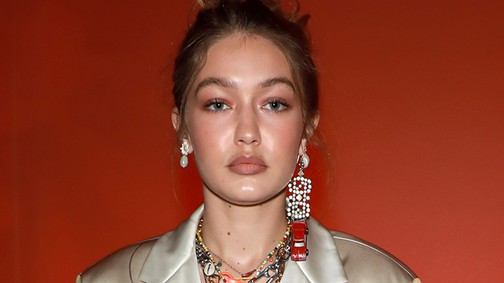 Gigi Hadid visszahozta a divatba az egyik legutáltabb ruhadarabot