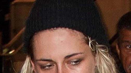 Kristen Stewart újra szőke!! Kurt Cobainra festette a haját a színésznő