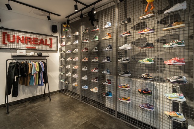 A snkeakerimádók kedvence lesz ez az újabb gyöngyszem, ami megnyitotta kapuit a belváros szívében