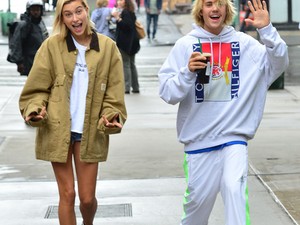 Justin Bieber már most játszadozik a gondolattal, hogy eljegyezné Hailey Baldwint?