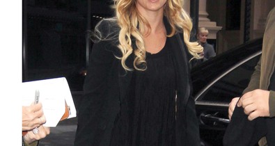 Britney az utcán is csodásan néz ki!