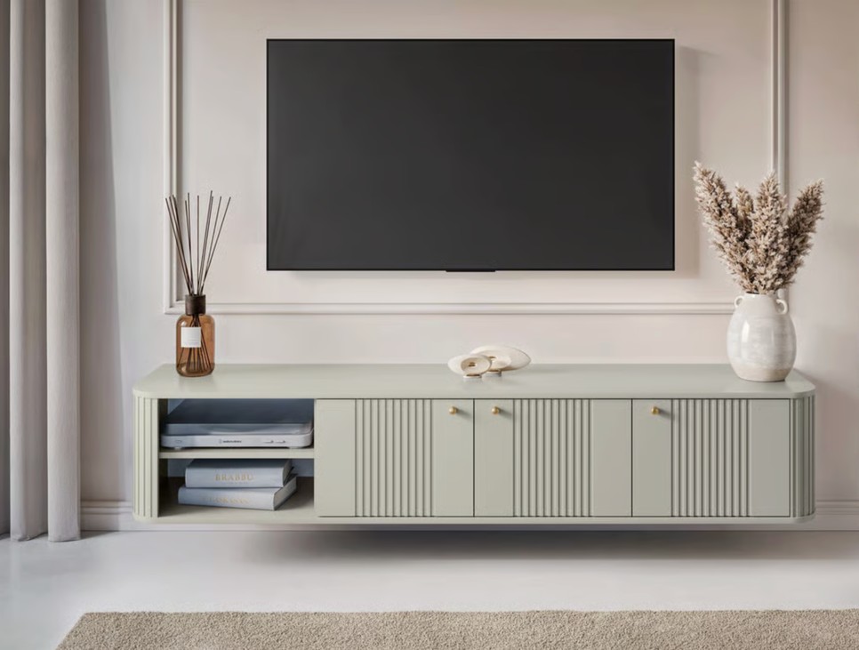 Ha a falra szereled a TV alatti konzolt, akkor még légiesebb lesz az összkép