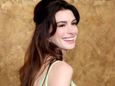 A sztárok divatbemutatót csináltak Az Ördög Pradát visel 2 premieréből, Anne Hathaway szettjén csak ámulunk