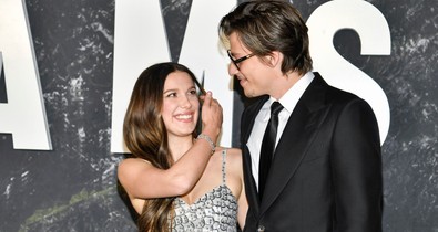Millie Bobby Brown titokban férjhez ment! Mesébe illő ceremónián mondták ki a boldogító igent