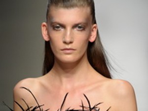 Újabb botrány a divathéten: anorexiás modellek a kifutón