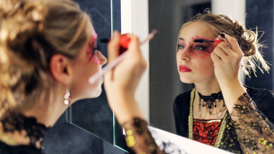 Nem tudod, milyen sminket készíts Halloween-re? - 3 szuper gyors és egyszerű smink, amit imádni fogsz!/ Fotó: GettyImages