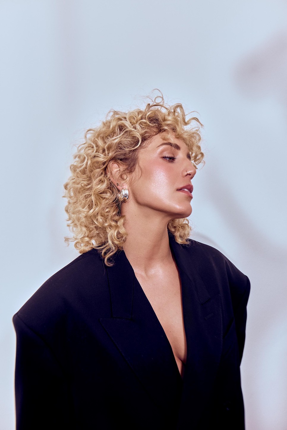 Nyári Dia állandó mozgásban van, így néha attól már bűntudata lesz, ha csak úgy leül a kanapéra