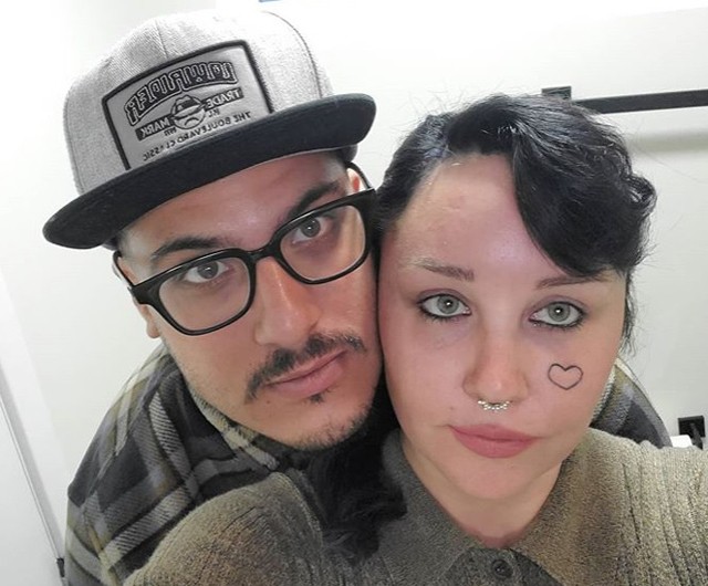 Amanda Bynes Instagram oldalát meghekkelték, de még gyorsan elárulta, hogy várandós