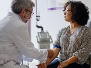 Úgy érzed, változókorba léptél? Ezeken a napokon kell vérvételre menned, ha menopauzára gyanakszol