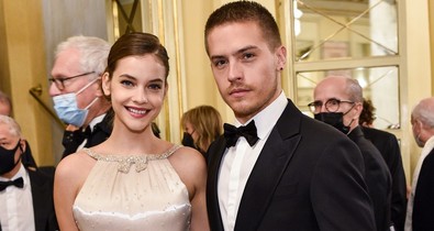 Palvin Barbara és Dylan Sprouse szuperelegáns romantikus estéje Milánóban