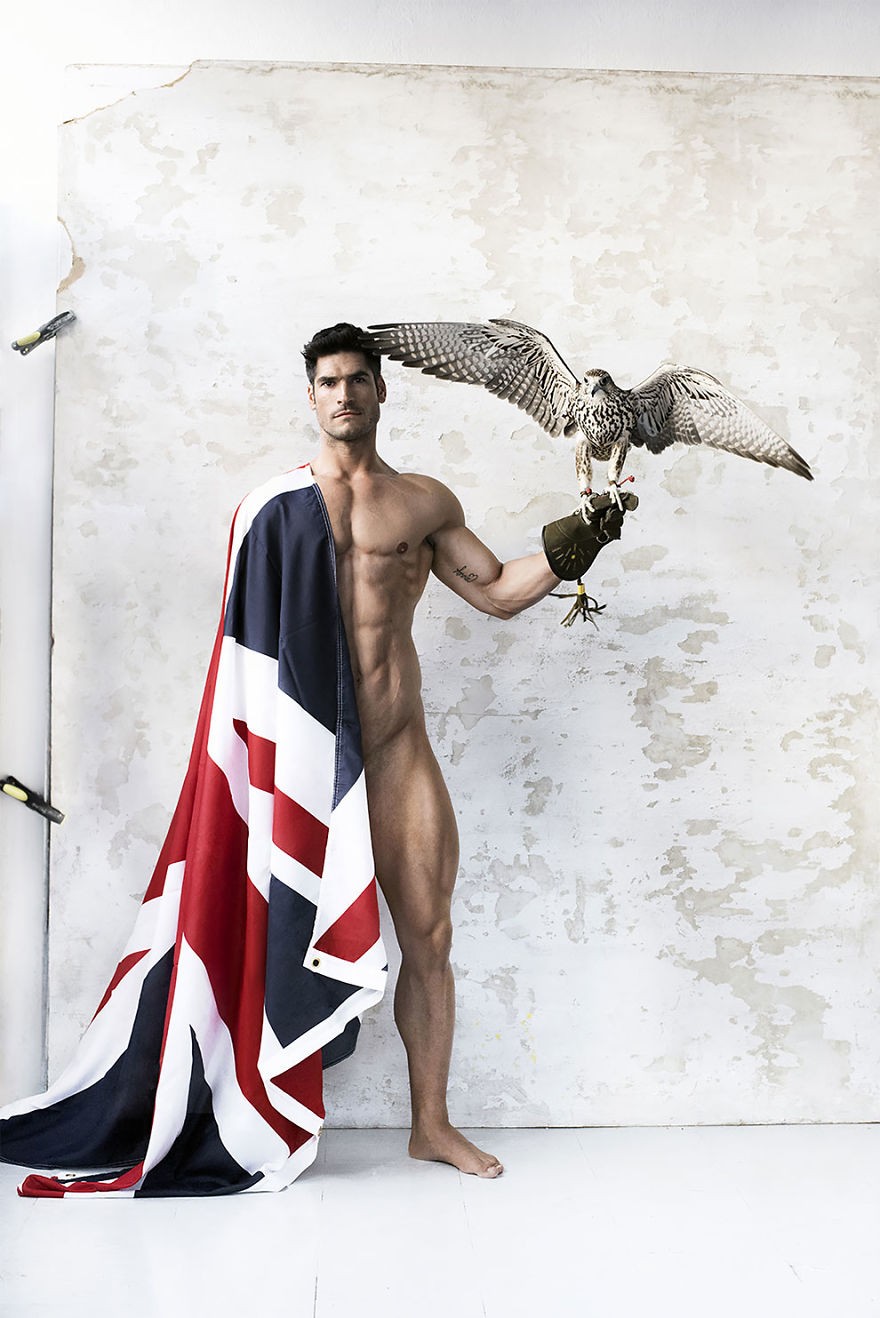 Pucéran pózolnak ezek a sportolók egy jótékonysági kampányban! Az eredménytől eláll a lélegzeted!