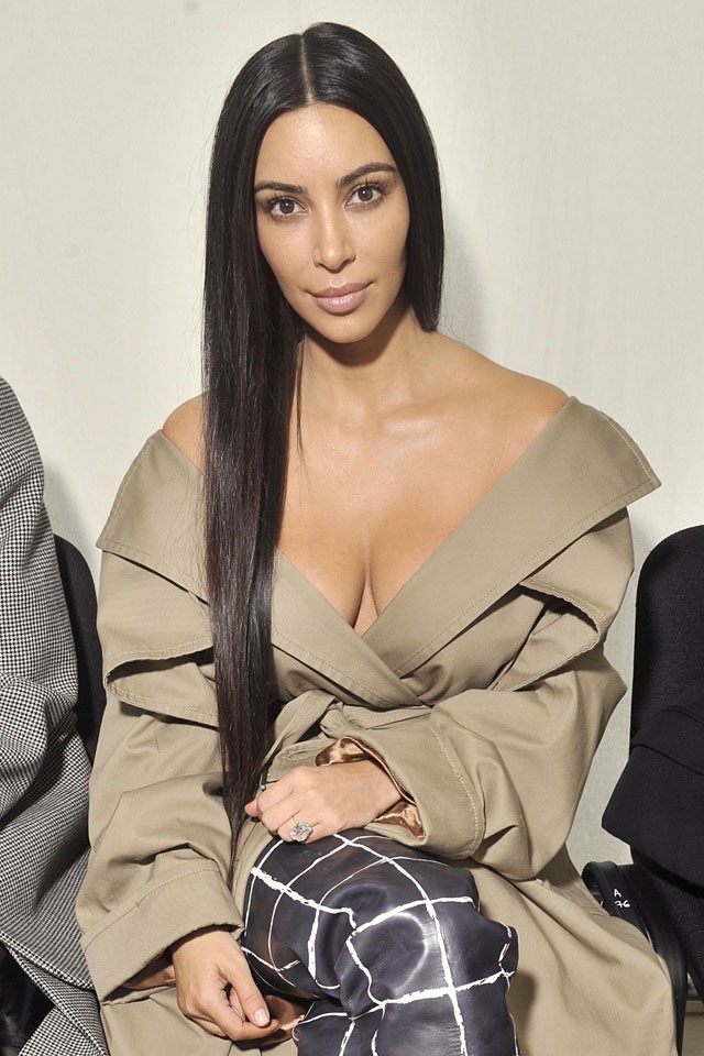 kim kardashian, kim kardashian rablás, keeping up with the kardashian, kim kardashia parizs