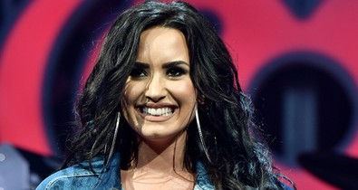 Demi Lovato utálja a vastag combját, de most megmutatta