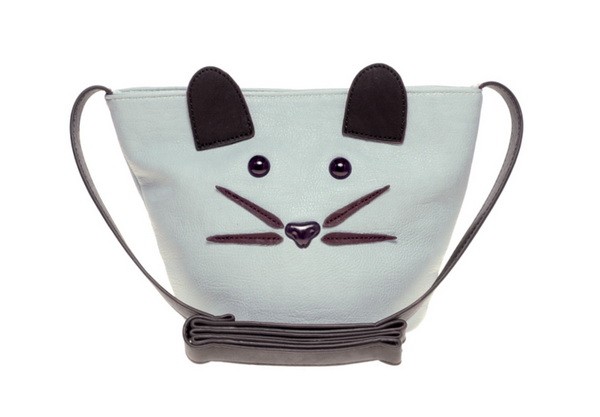 Egeres táska ASOS 25 font  rendelhető: asos.com