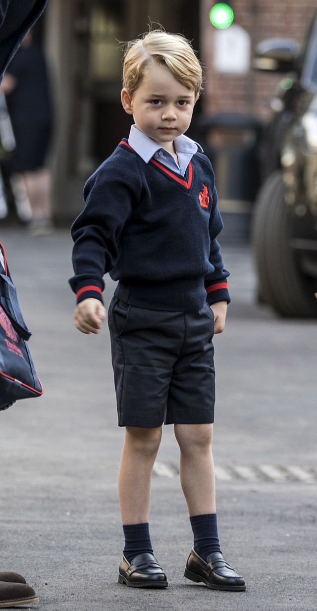 György herceg első napja az iskolában! Vigyázat, ez a videó túl cuki!