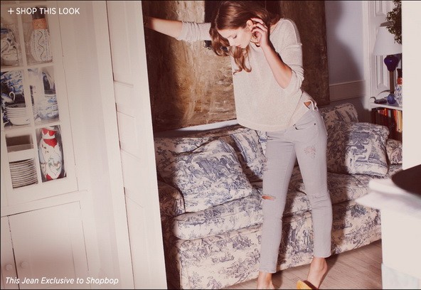 Enikő farmerben villant tökéletes lábat