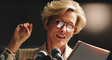 Még több nőt a politikába! Kutatások azt bizonyítják, hogy ez az egész társadalmunk javára válna