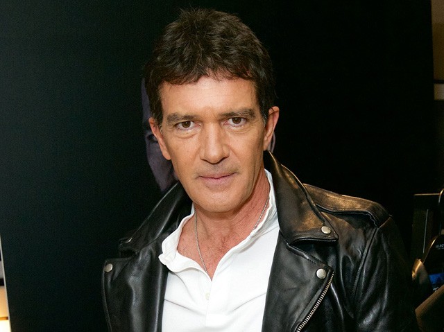 antonio banderas, gianni versace, versace, gyilkosság, film, életrajzi film, divatfilm, maffia, divattervező
