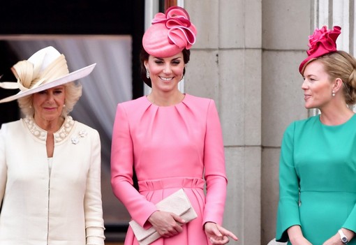 Kizárólag a királyi család viselhette ezt a színt, mindenki másnak tilos volt: gondoltad volna?